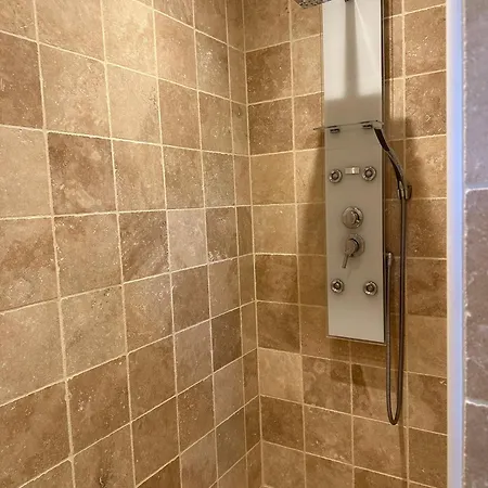 El Sitio De Francisco Apartman Oraison